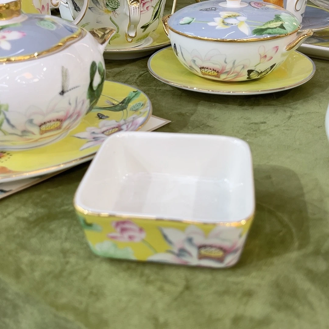 36%以上骨粉骨瓷无盖款4方碟一个