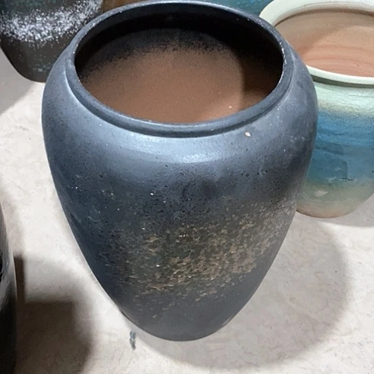 紫砂花盆口21高度41黑瑕疵