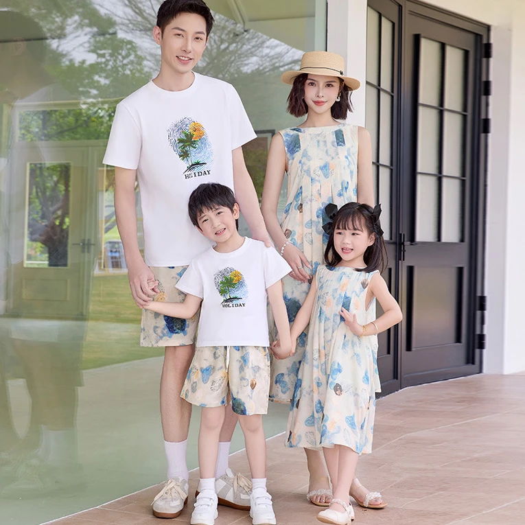 网红新款夏装亲子装一家三口不一样的全家装母女连衣裙品质童装
