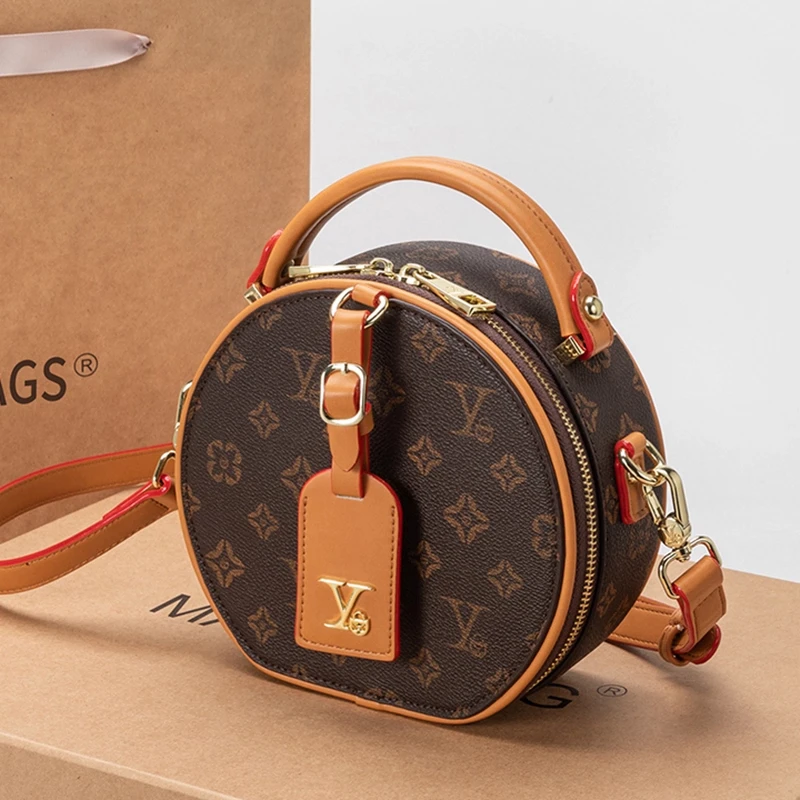 【香港品牌】2026新款小圆包女斜挎时尚秋冬轻奢手提单肩老花圆饼包