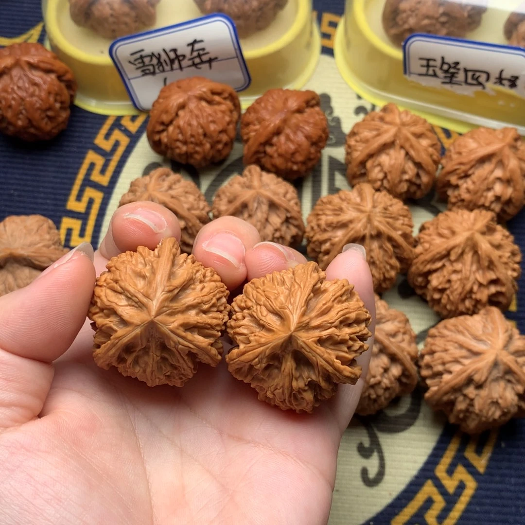 文玩核桃吊坠文山36