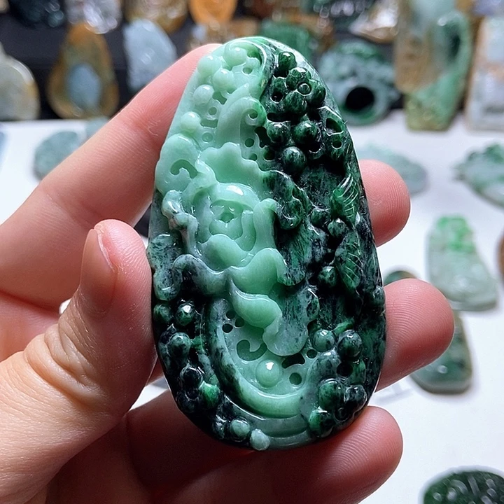 翡翠未镶嵌颈饰翡翠a货