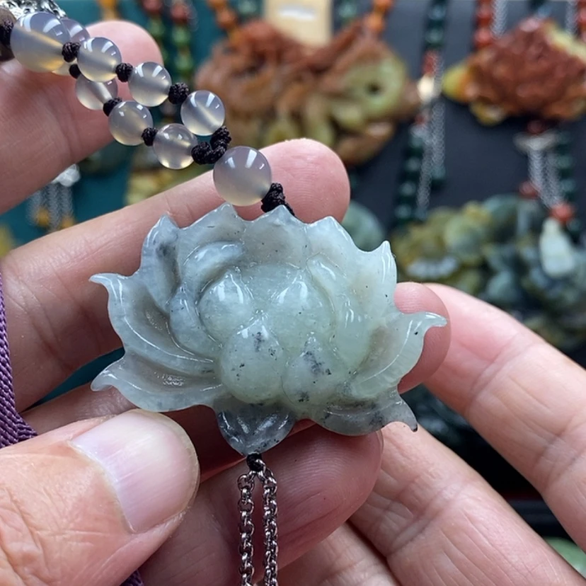 【闪购商品】蛇纹石玉未镶嵌吊坠