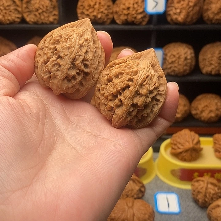 文玩把件核桃大沽石狮子头尺寸39