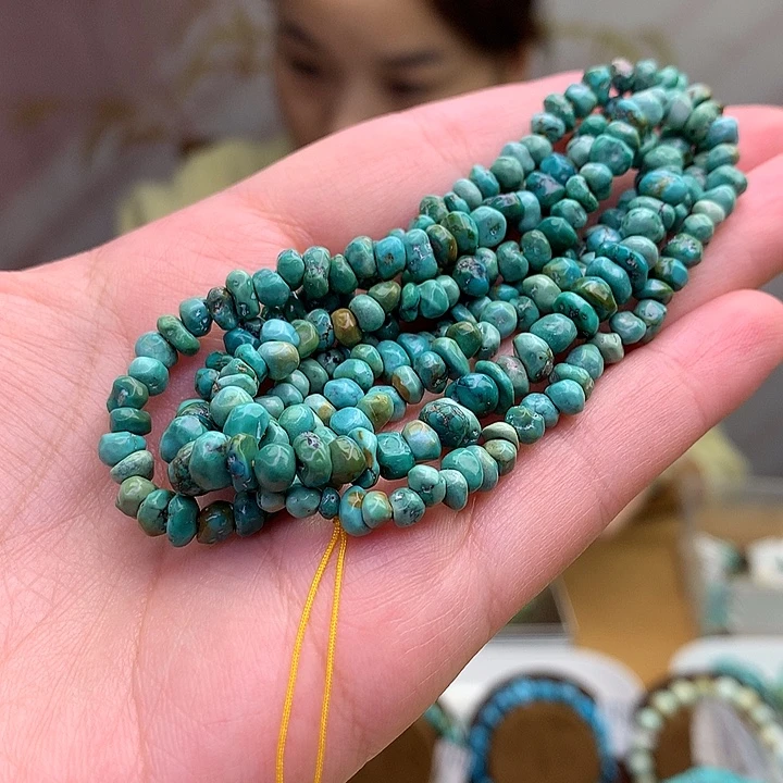 倾****绿松石未镶嵌原矿