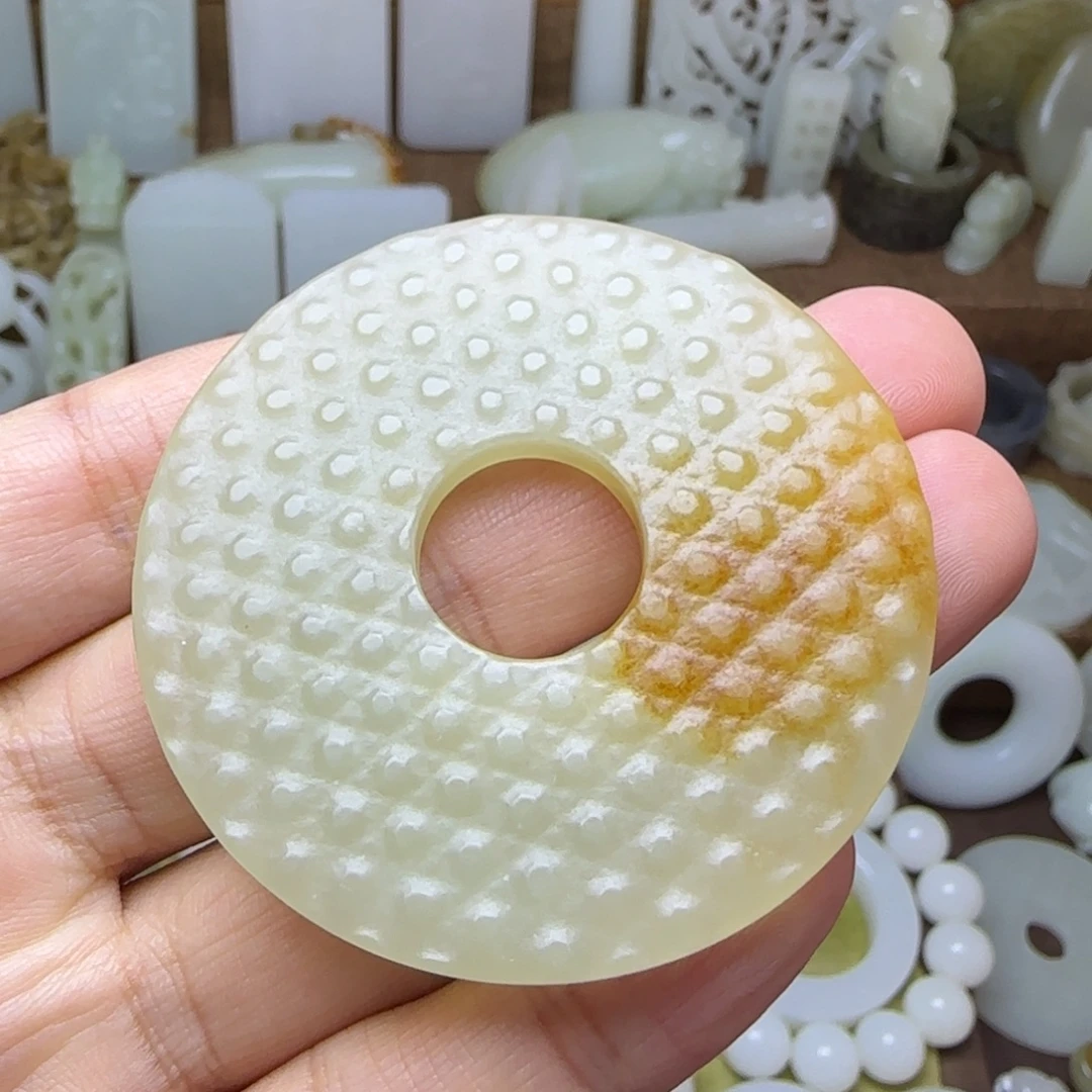 和田玉未镶嵌挂件