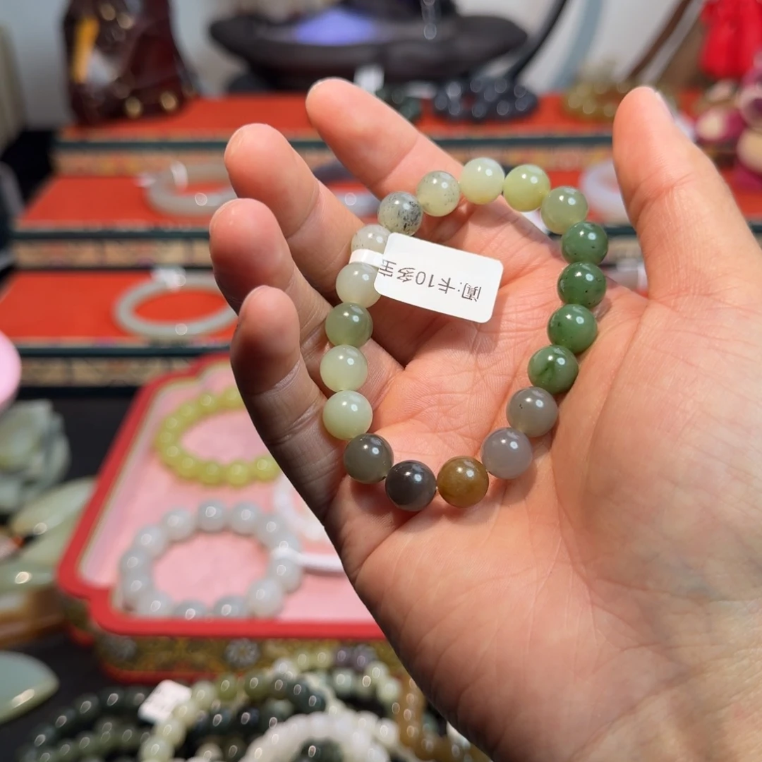 和田玉手串未镶嵌和田玉卡10多宝