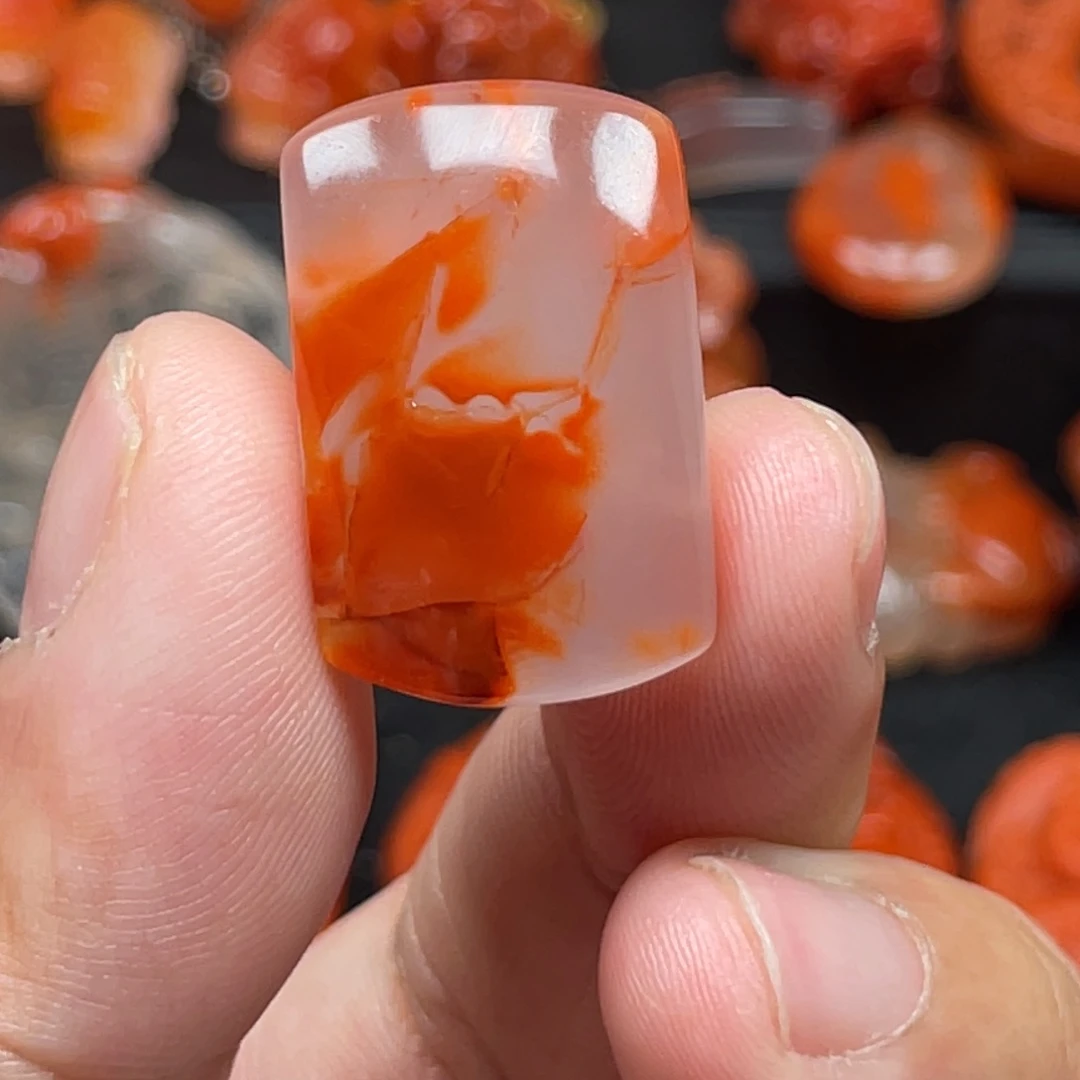 南红玛瑙未镶嵌冰飘无事牌