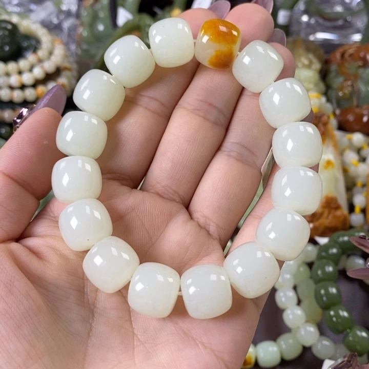 透闪石质玉手串未镶嵌夏**滩