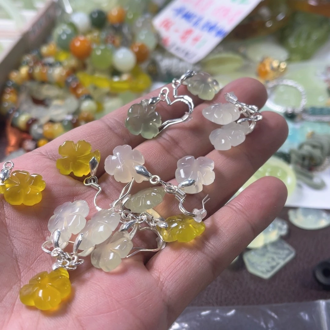 未镶嵌蛇纹石玉手镯（圆镯）