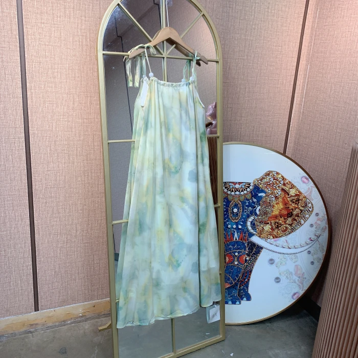 PP024孕妇绿色吊带裙M90-120L130XL140XXL150