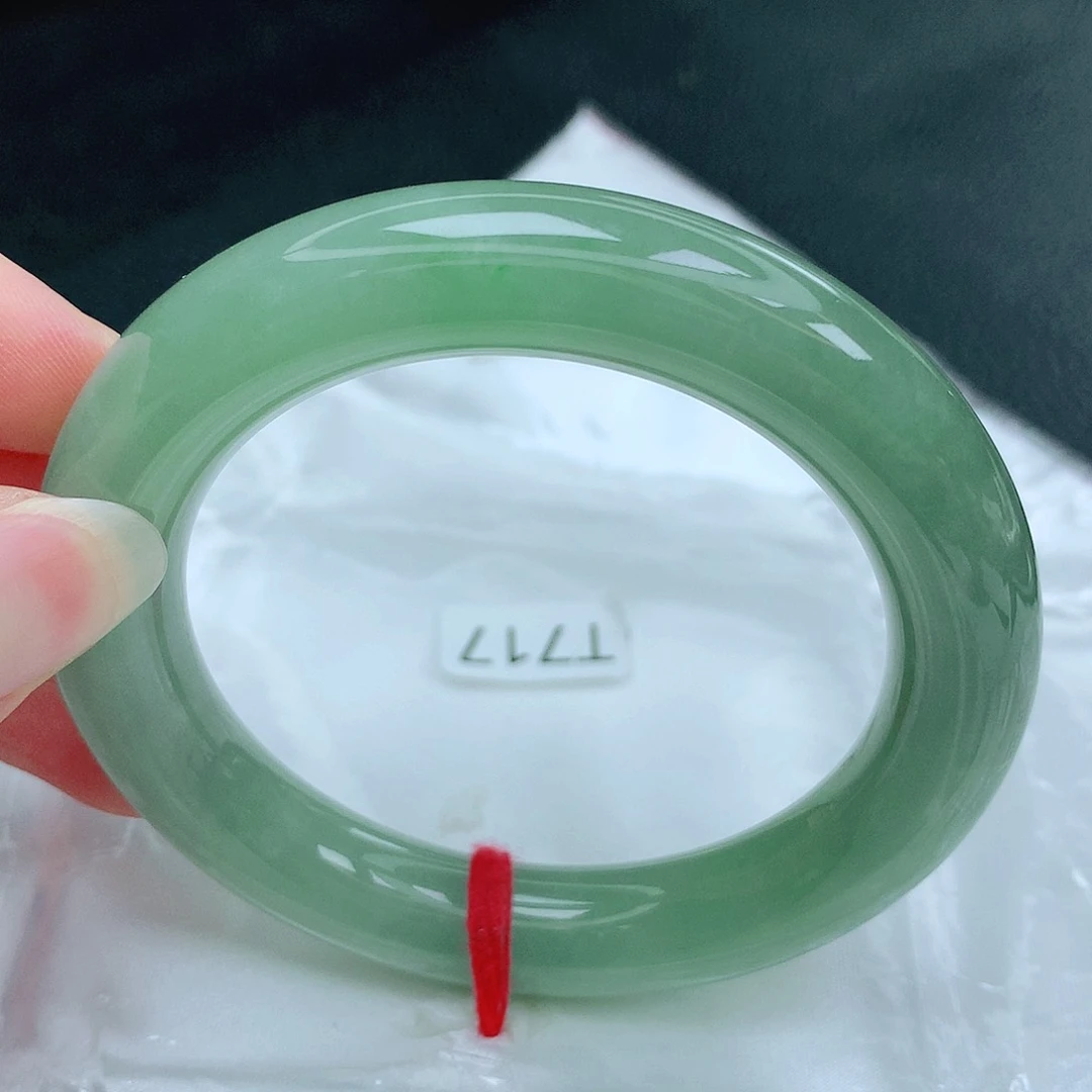 【闪购商品】翡翠手镯未镶嵌缅甸天然a货翡翠