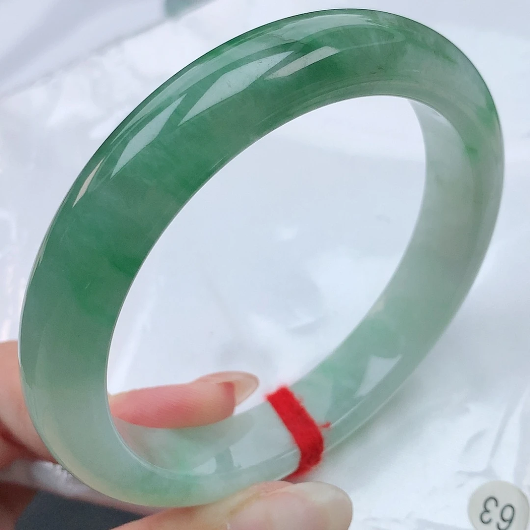 翡翠手镯未镶嵌63圈口880151