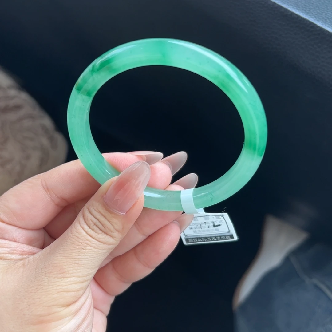 石英质玉未镶嵌手镯59