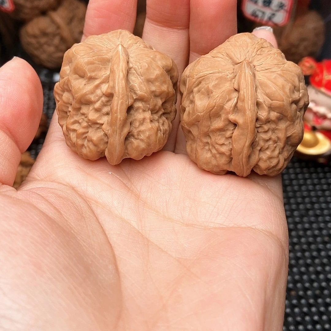 文玩核桃吊坠蛤蟆头核桃精品40