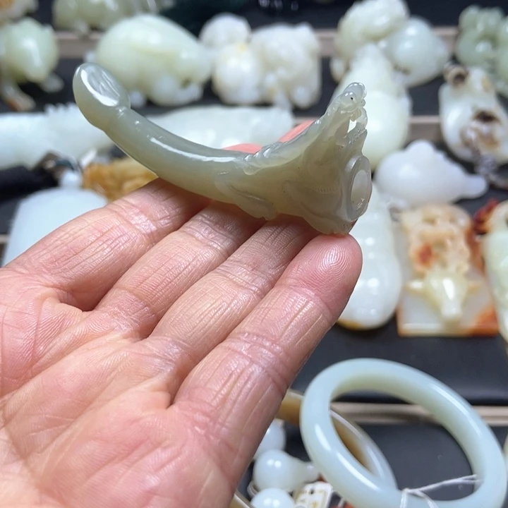 和田玉挂件未镶嵌