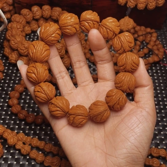 手串桃核龙纹桃核