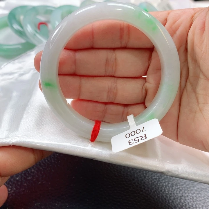 翡翠手镯未镶嵌53545354