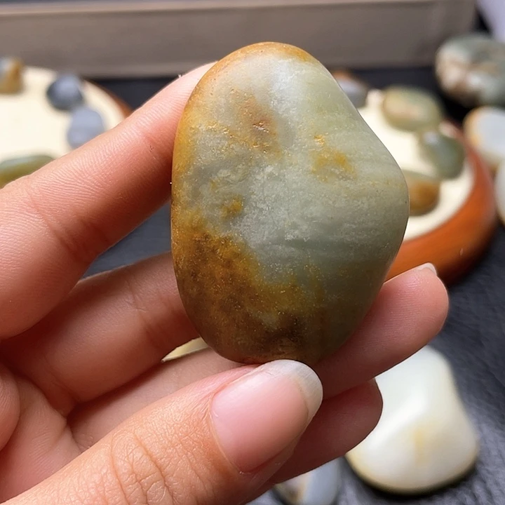 和田玉颈饰未镶嵌30