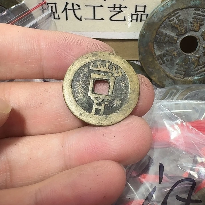 心***。铜现代工艺品花钱