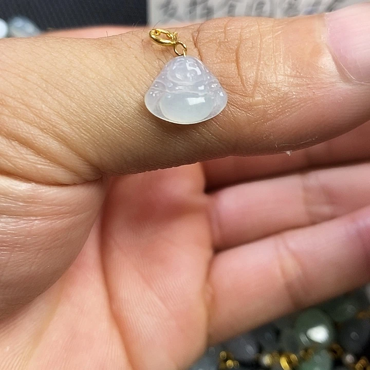 可***宝颈饰18K金镶嵌翡翠佛