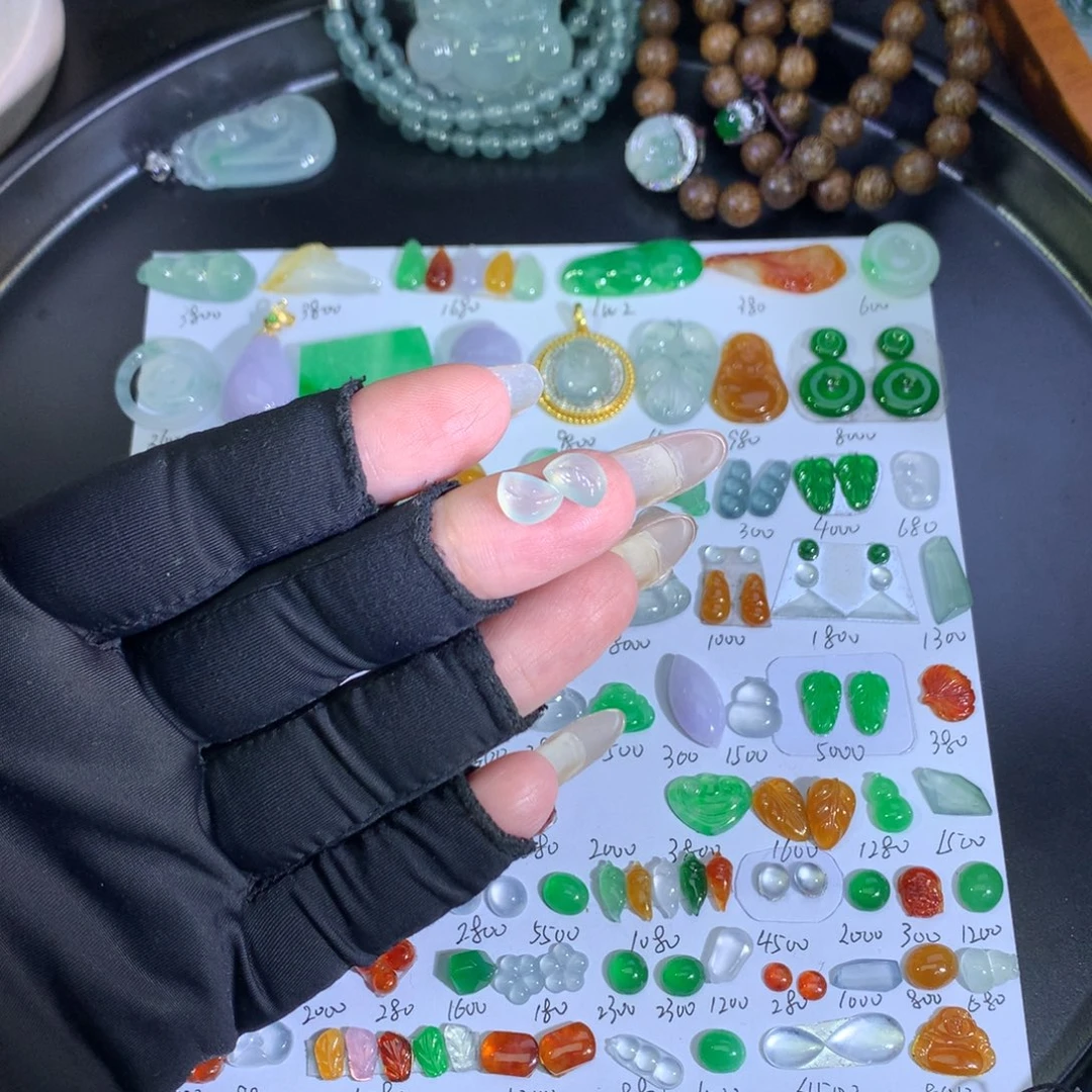 翡翠未镶嵌吊坠(不含链)蒸饺