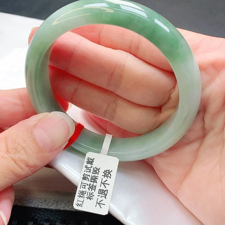 翡翠手镯未镶嵌手镯57