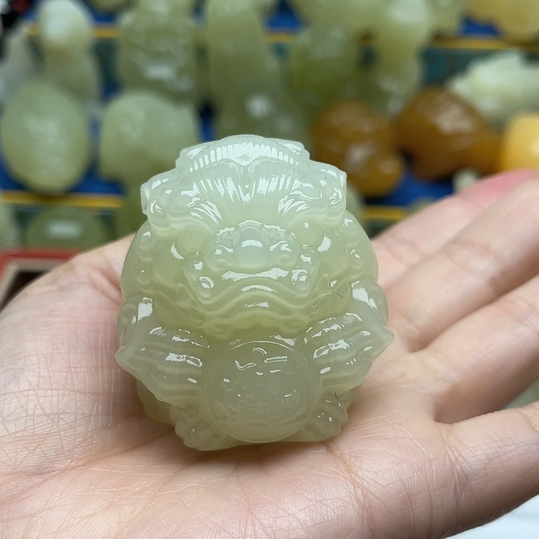 幸***娃玉天然桌面小摆件