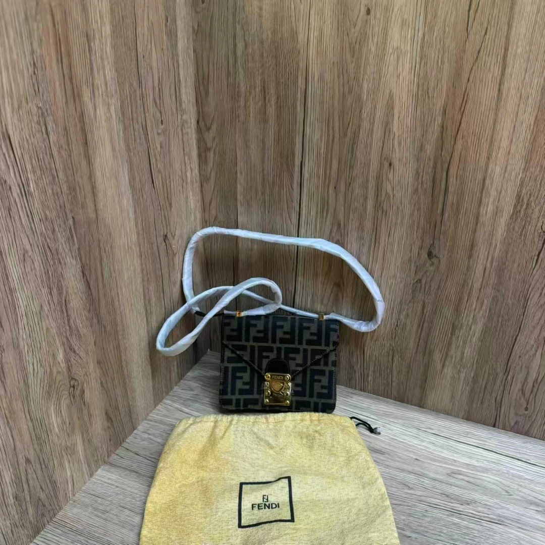 95新 FENDI/芬迪 乱乱子中古/女士/单肩包/116951