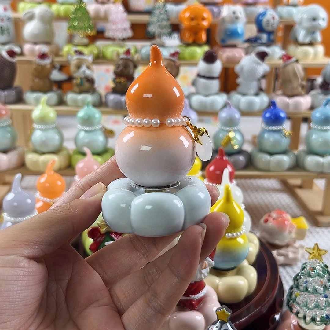 陶陶瓷转转上橙下白渐变色