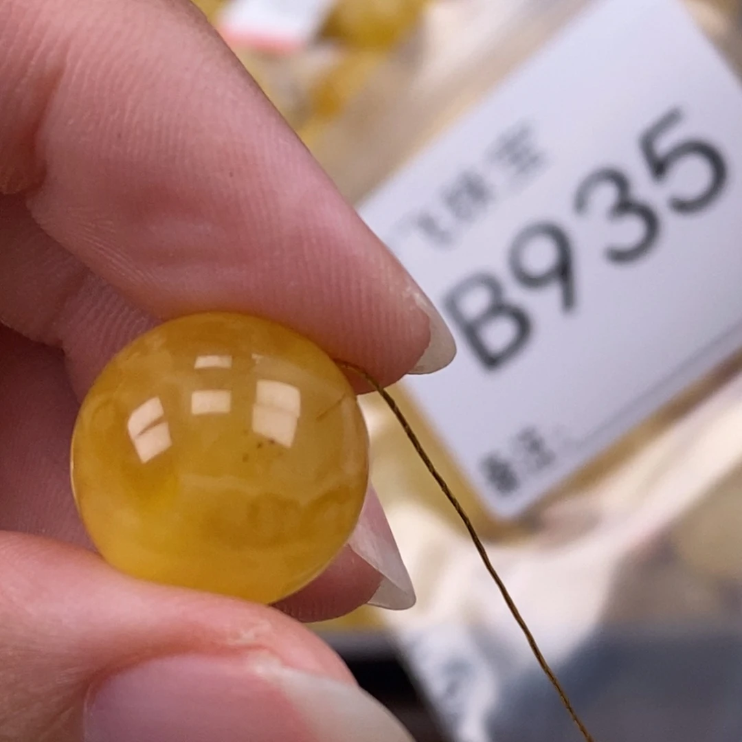 琥珀未镶嵌珠宝奇石15