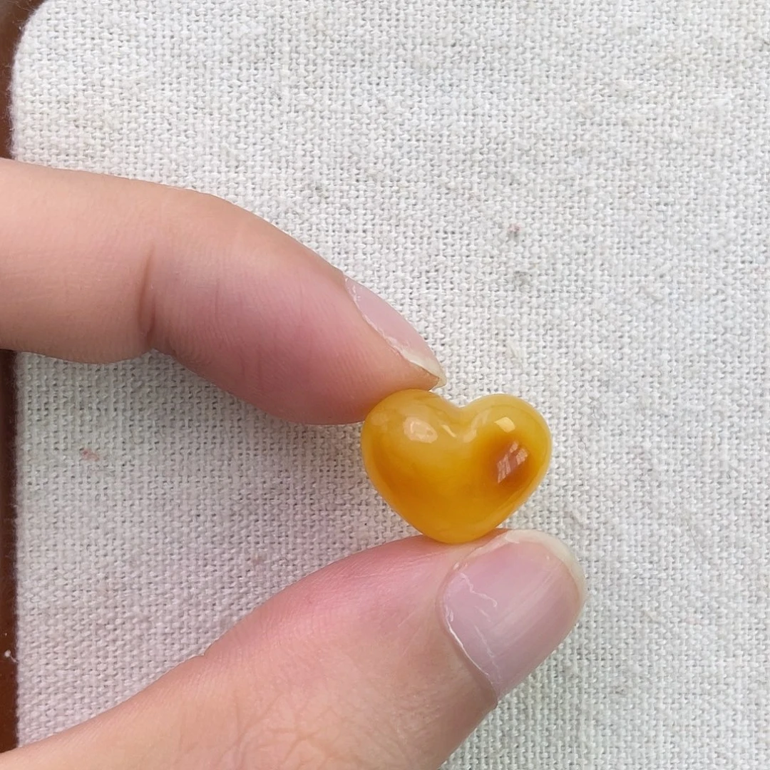 小***龙琥珀未镶嵌珠宝奇石