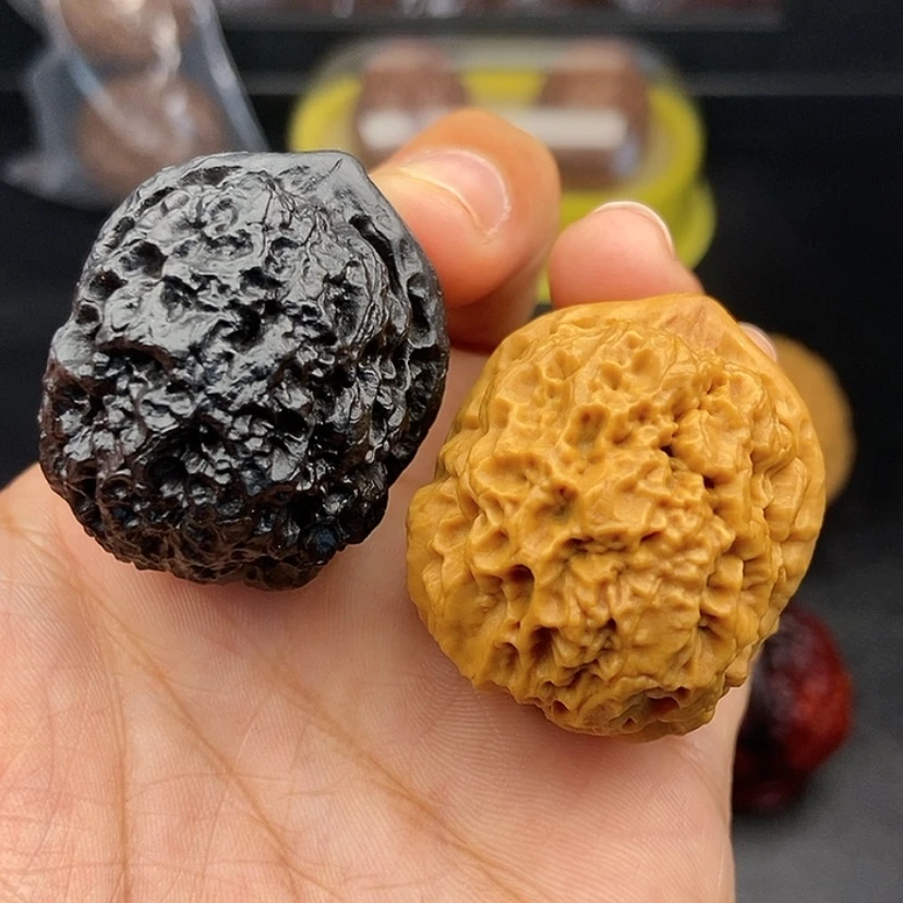 【闪购商品】把件文玩核桃37尺铁狮子球