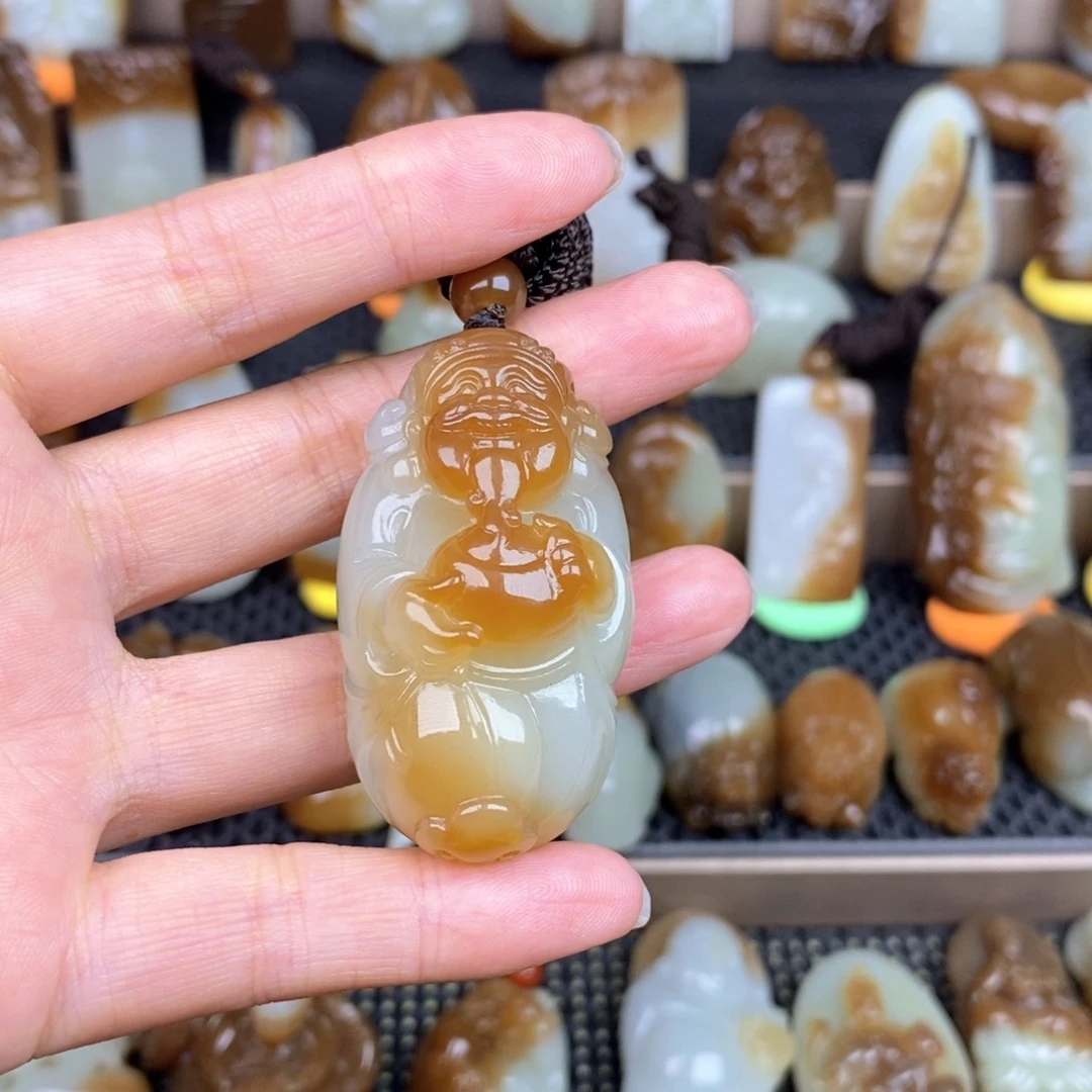 风***淡和田玉未镶嵌颈饰