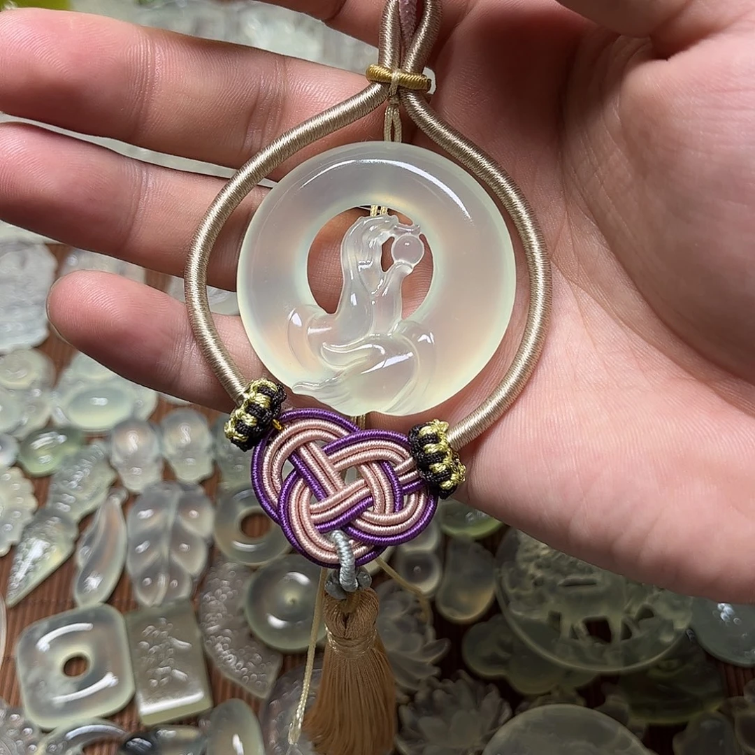 无***r岫玉未镶嵌车挂吊坠