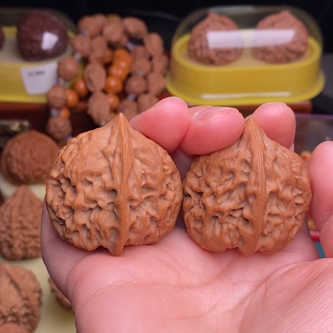 文玩核桃吊坠41平谷火苗