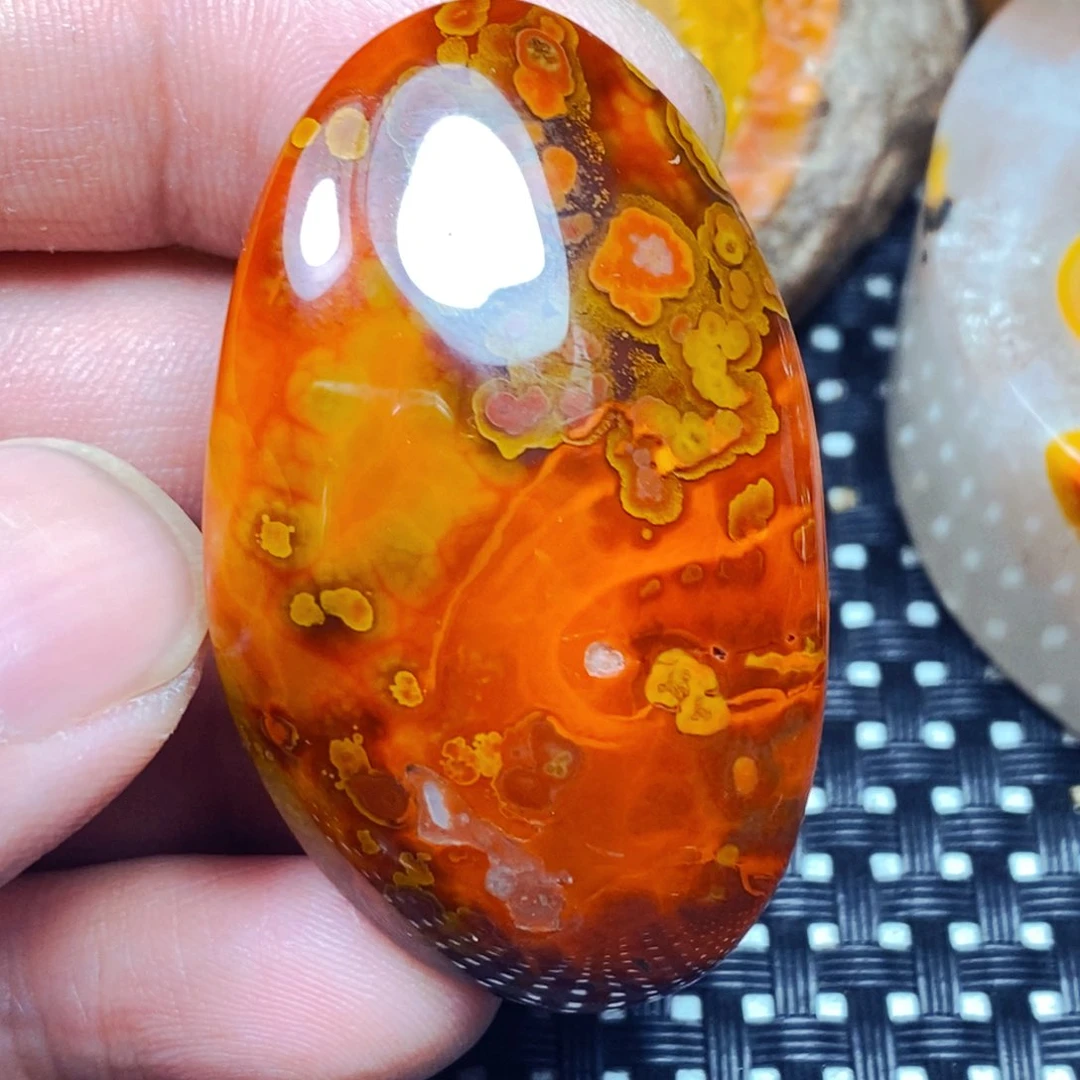 未镶嵌颈饰玛瑙/玉髓老*V