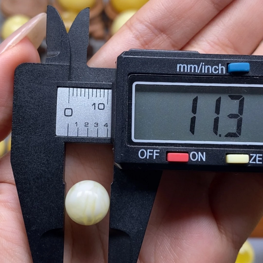 未镶嵌琥珀珠宝奇石_***亿