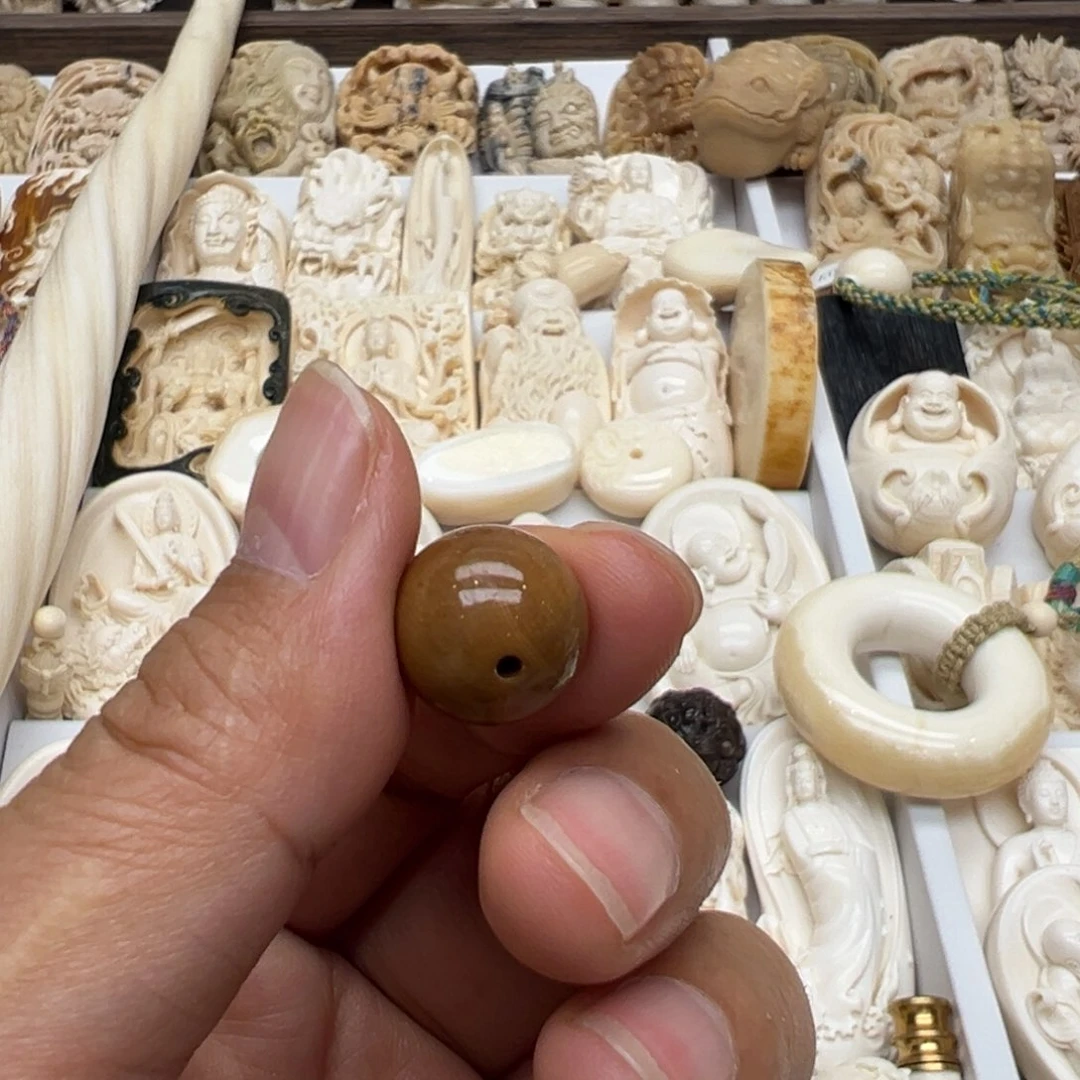 白玉菩提吊坠云*帆猛犸