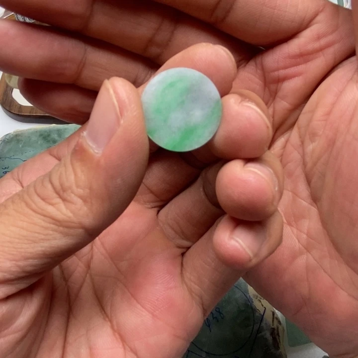 翡翠裸石毛料不包工