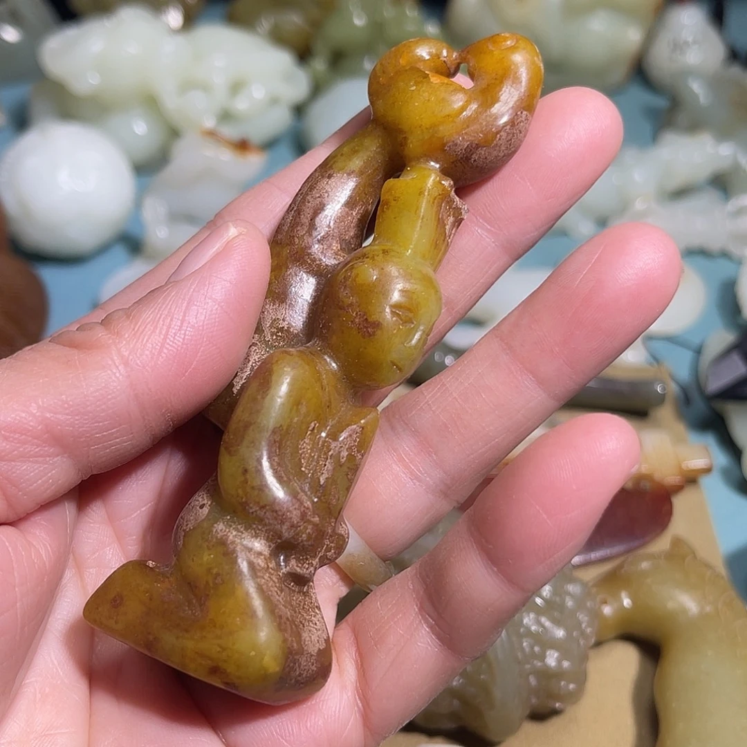 和田玉（糖玉）未镶嵌挂件