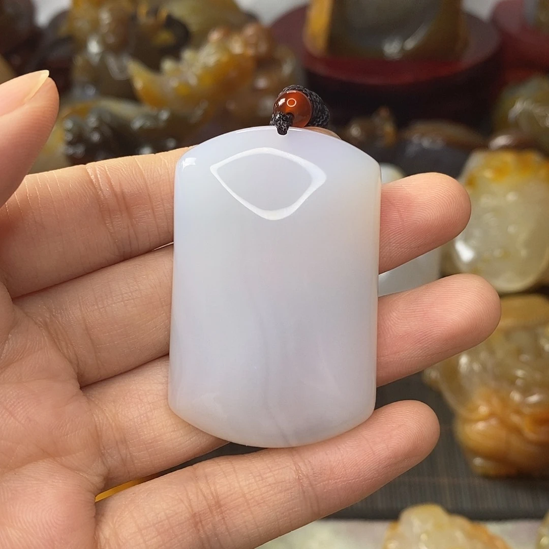 玛瑙/玉髓吊坠未镶嵌