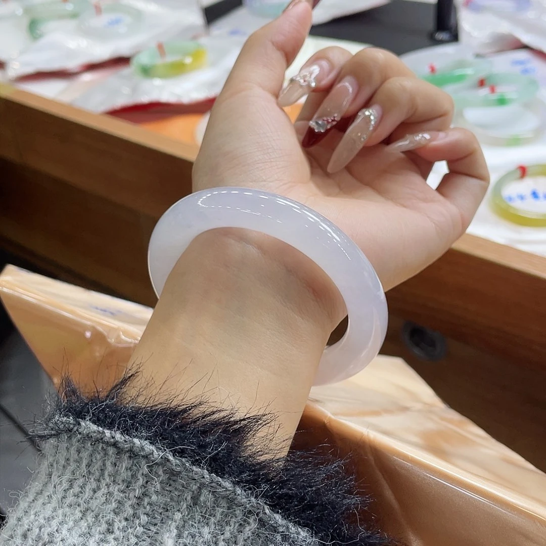 翡翠手镯未镶嵌62号链接