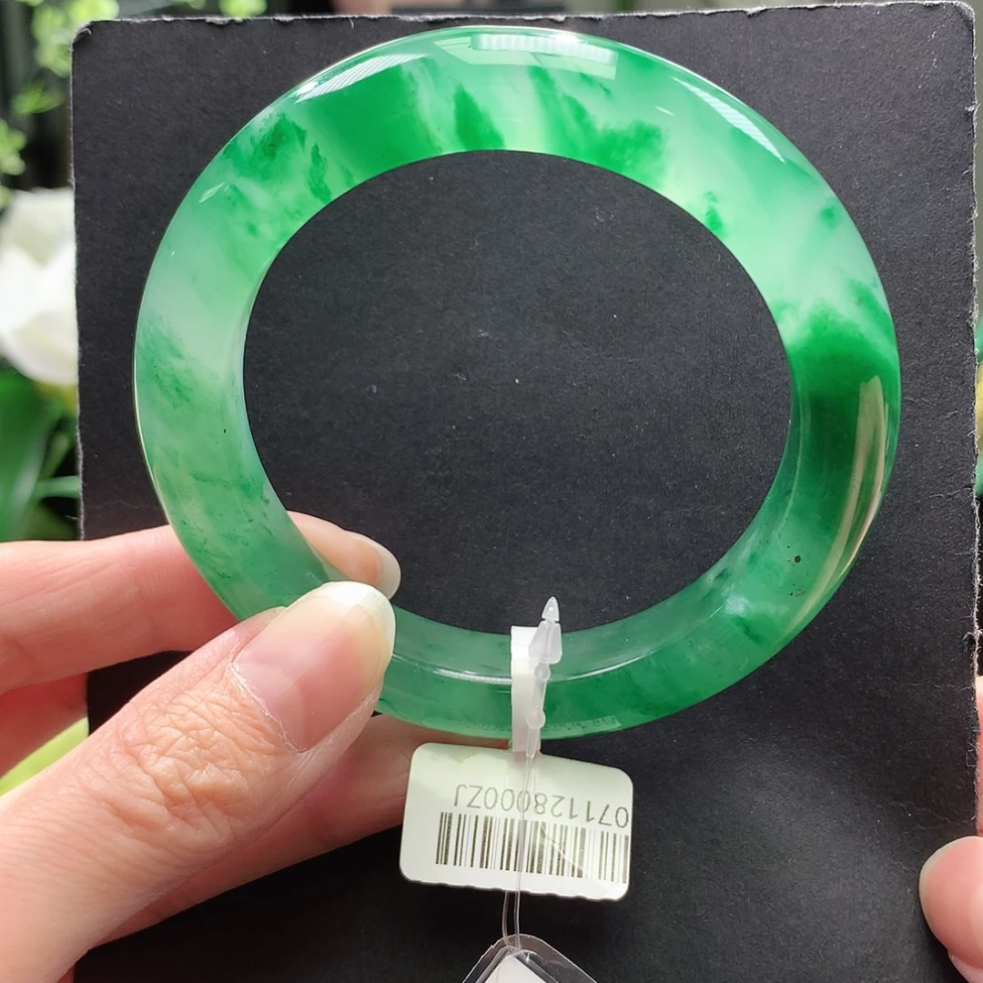 石英质玉未镶嵌手镯