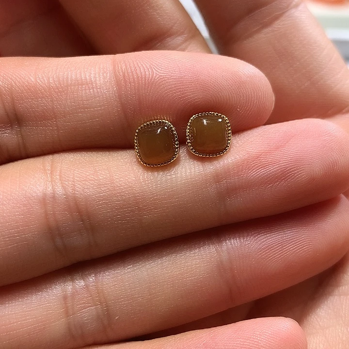 银S925镶嵌和田玉（糖玉）耳饰