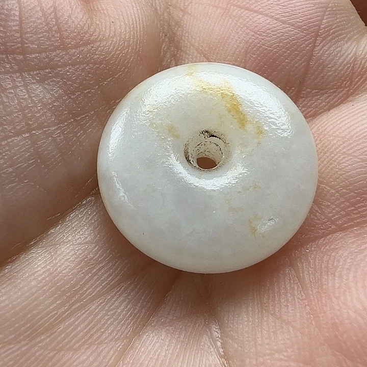 岫岩老玉（透闪石质玉）未镶嵌颈饰