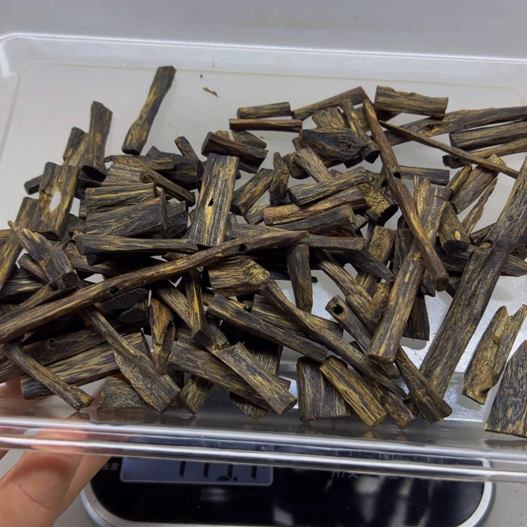 沉香沉香碎屑绿奇楠沉香高端树心油20克