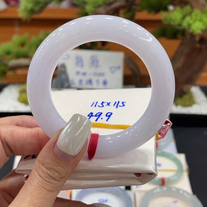 翡翠未镶嵌手镯缅甸翡翠