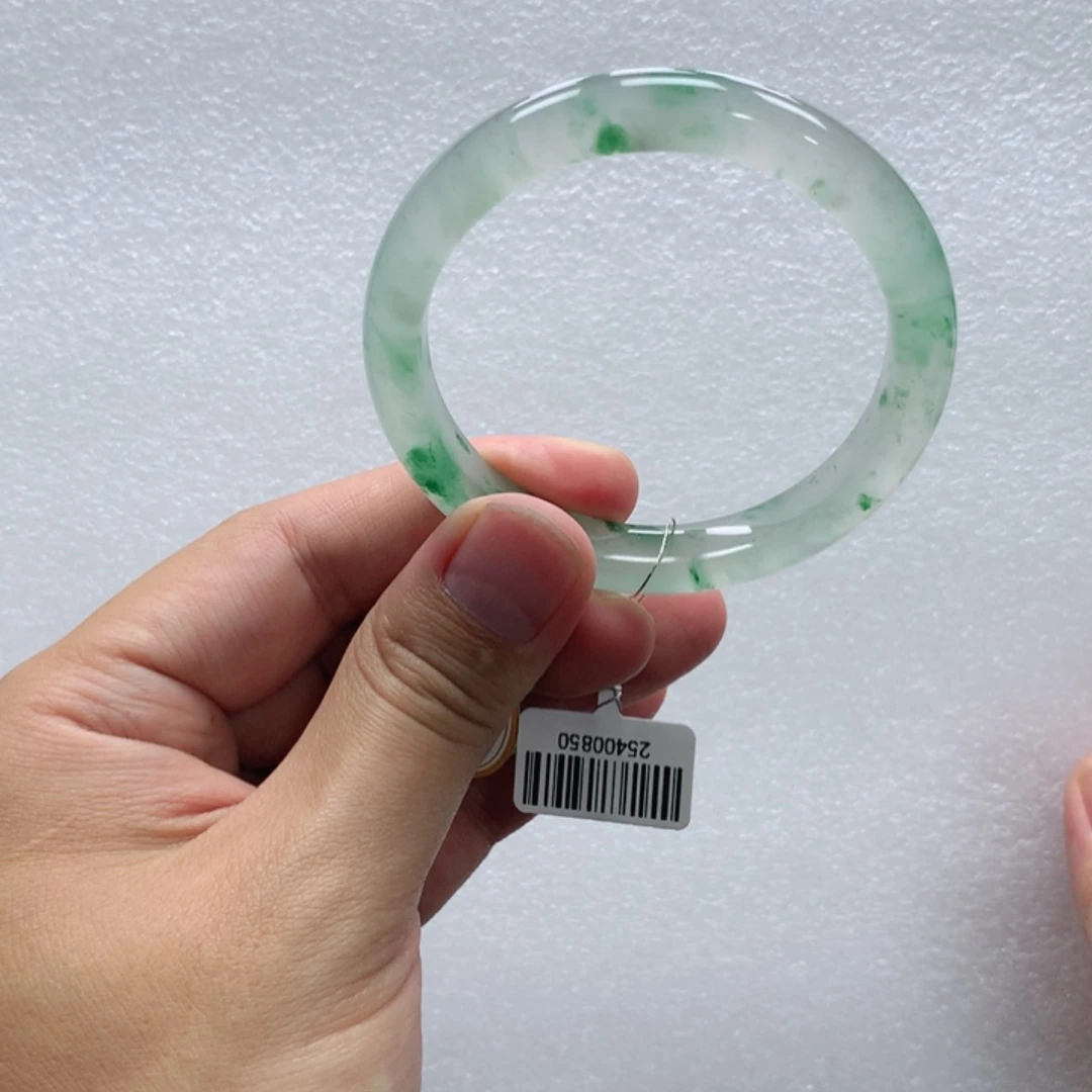 石英质玉未镶嵌手镯青青5455-多人