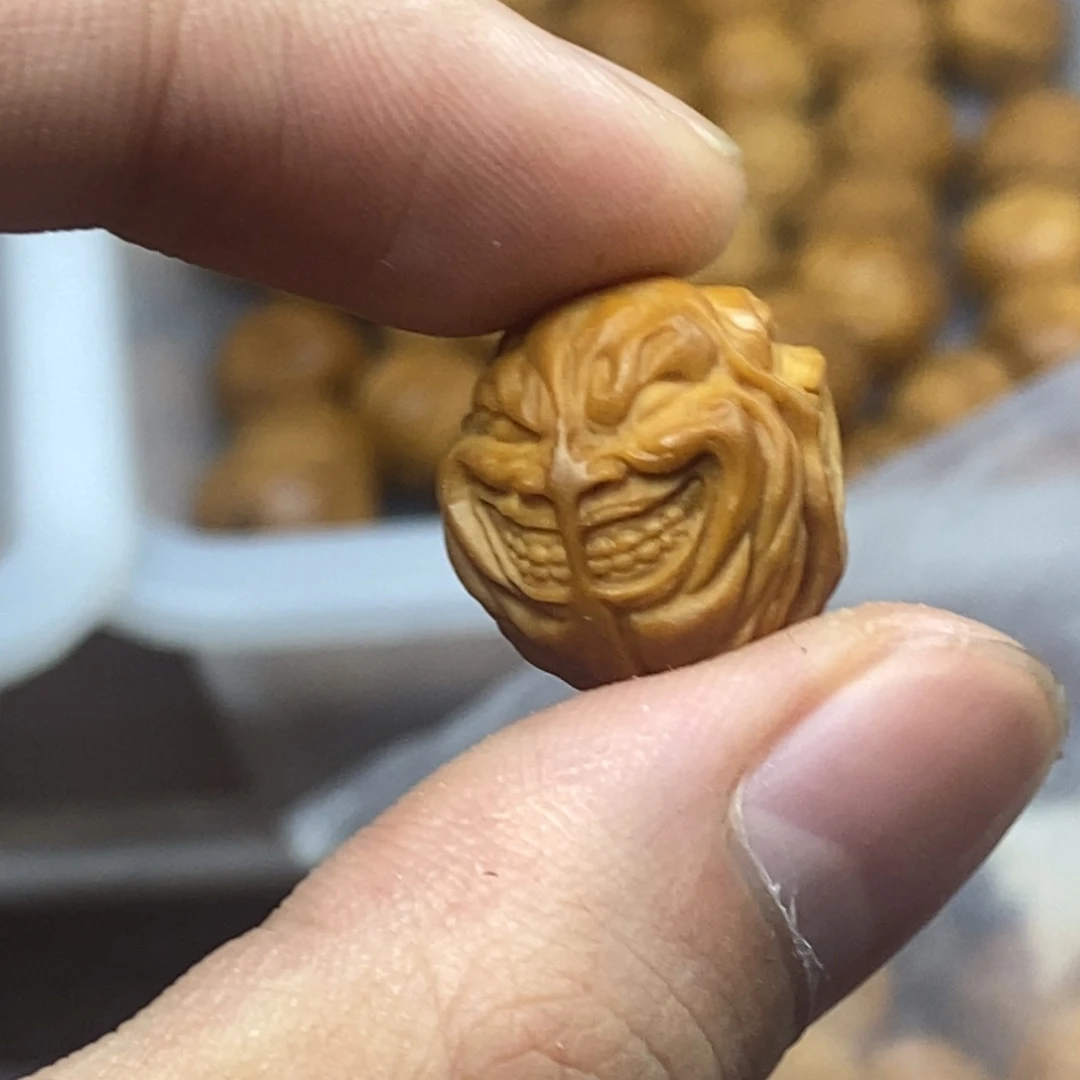 吊坠猴头核桃3面撕裂恶僧